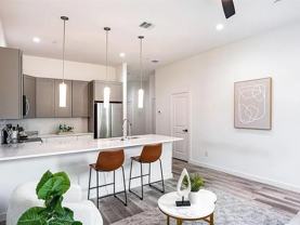 1028 17th St - Photo 1 of 1