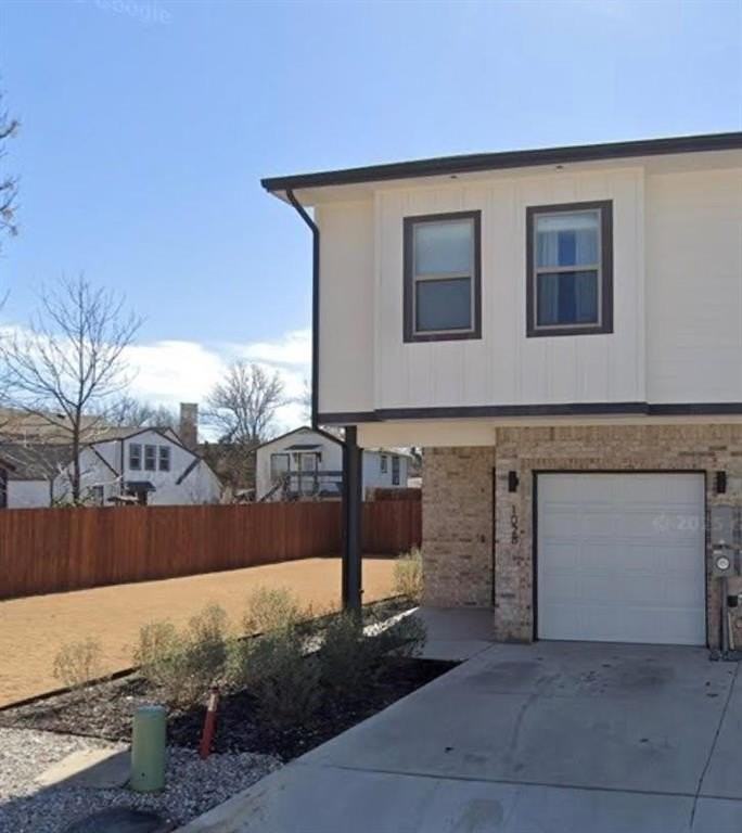 1028 17th St - Photo 2 of 24