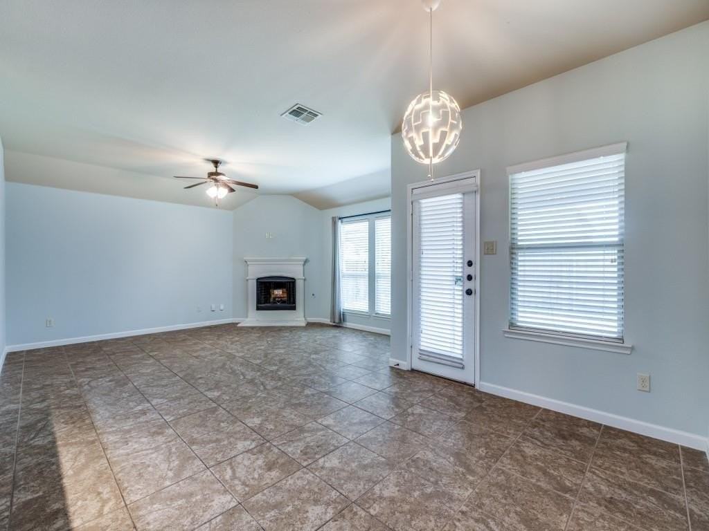 10305 Hidden Haven Dr - Photo 4 of 25