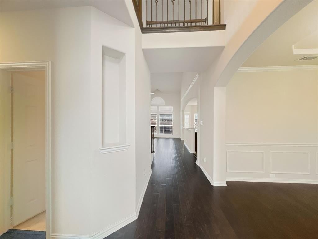 9433 Chuparosa Dr - Photo 3 of 37