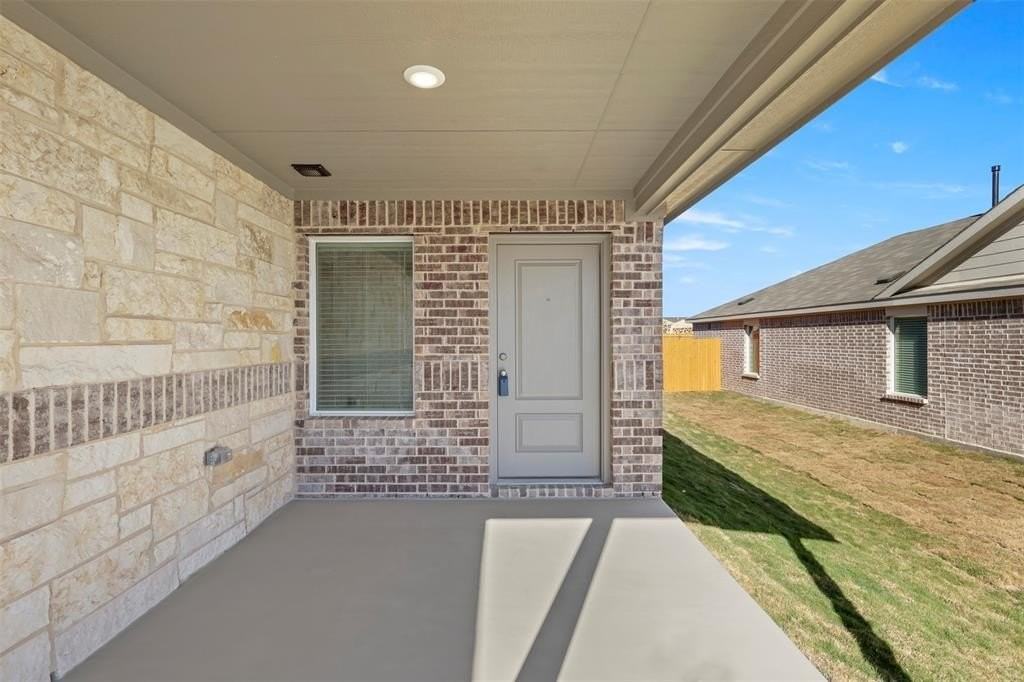 1344 Blazin Bronco Trl - Photo 3 of 23