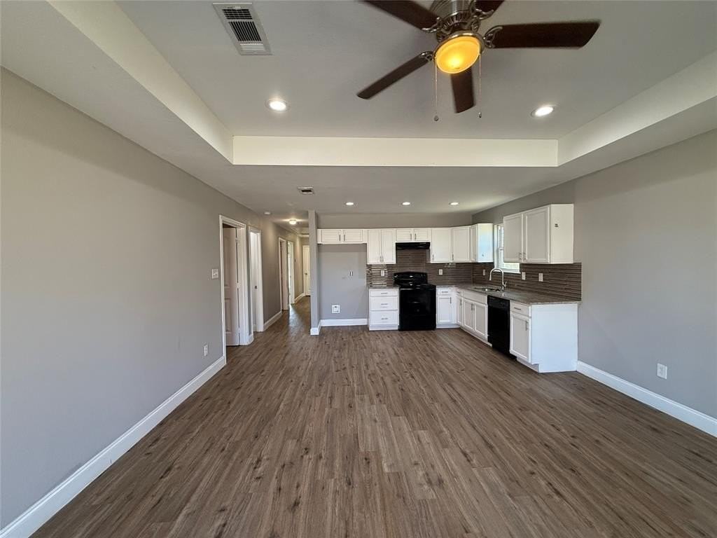 2205 Morse St - Photo 2 of 15