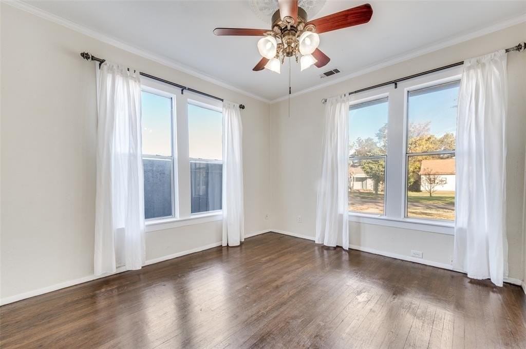 419 N Frances St - Photo 6 of 19