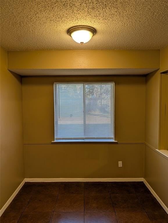 1563 Pamela Ln - Photo 7 of 19