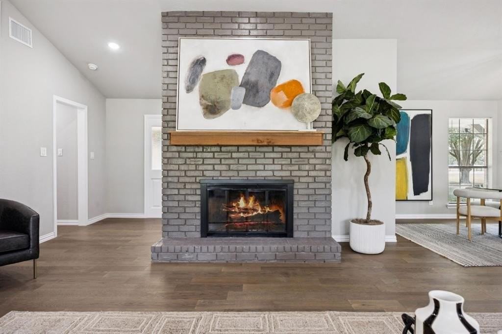 10 Chisholm Trl - Photo 4 of 37