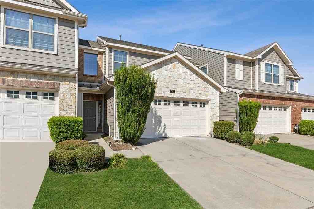 7913 Wendy Ln - Photo 2 of 31