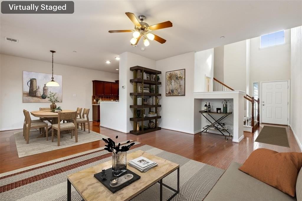 7913 Wendy Ln - Photo 4 of 31