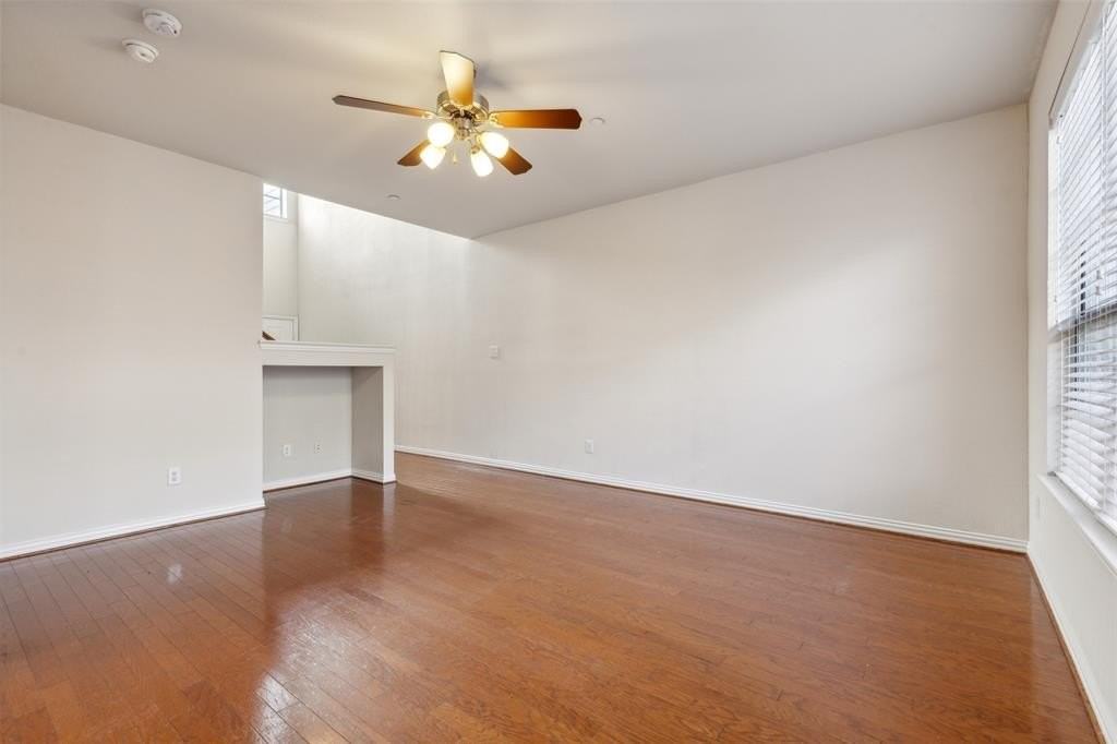 7913 Wendy Ln - Photo 6 of 31