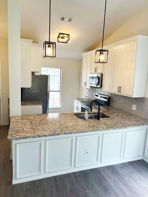 7612 Honeybee Ct - Photo 4 of 9