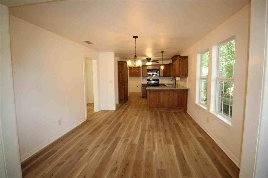 111 W Wolfe St - Photo 4 of 12