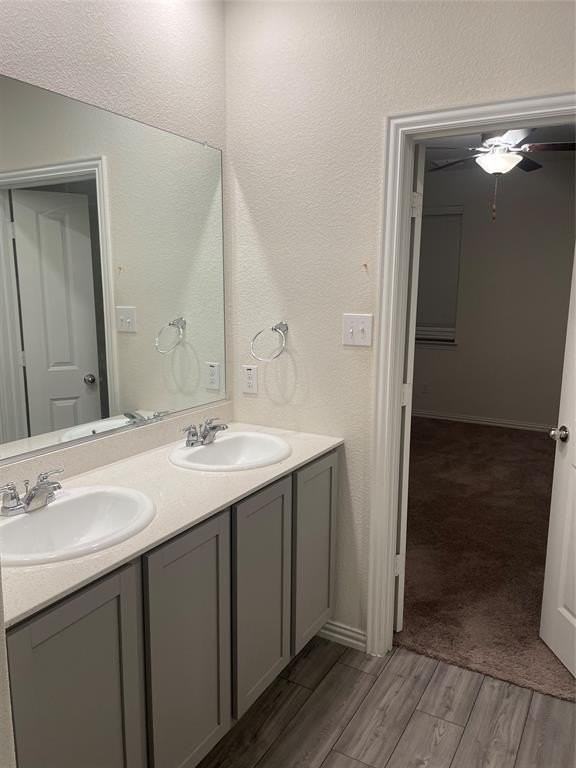 2413 Buchanan Ln - Photo 5 of 25