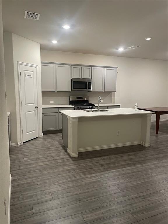 2413 Buchanan Ln - Photo 6 of 25