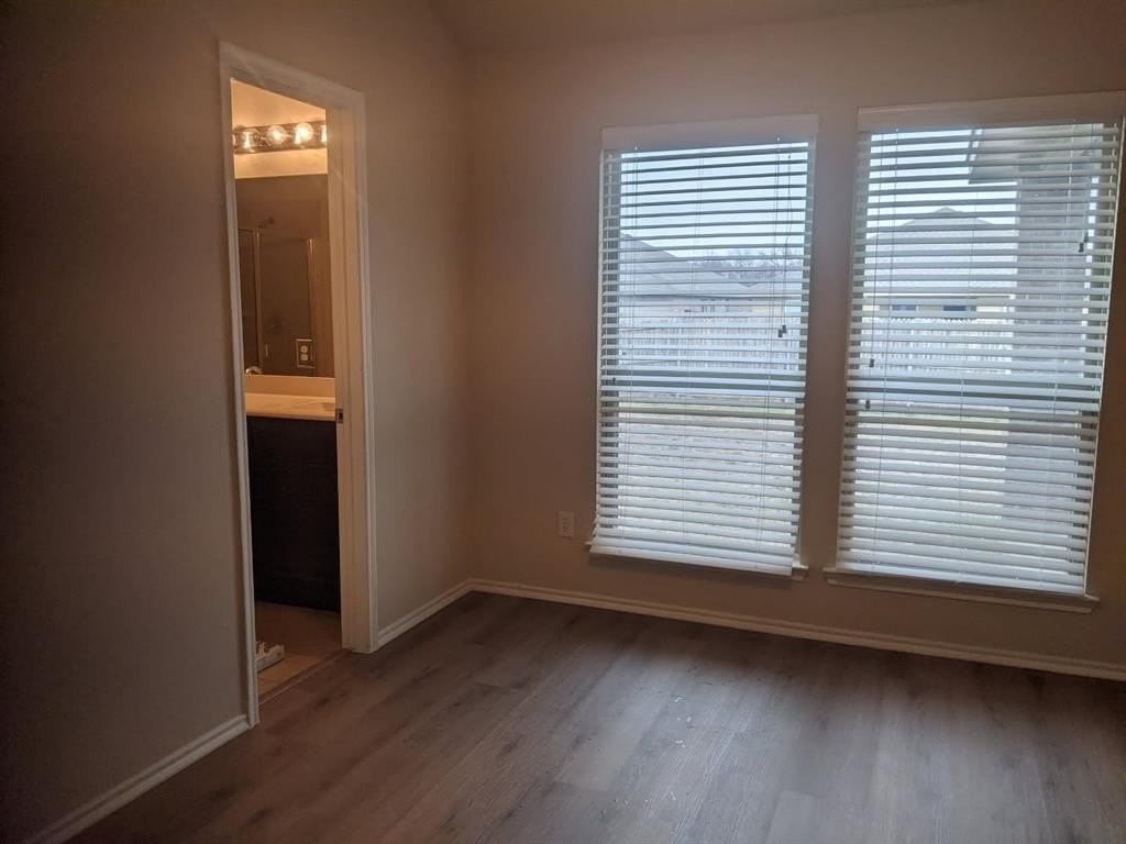 917 Westfield Dr - Photo 4 of 6