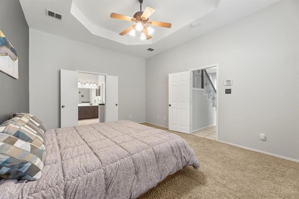 10713 Alexandria Dr - Photo 7 of 38