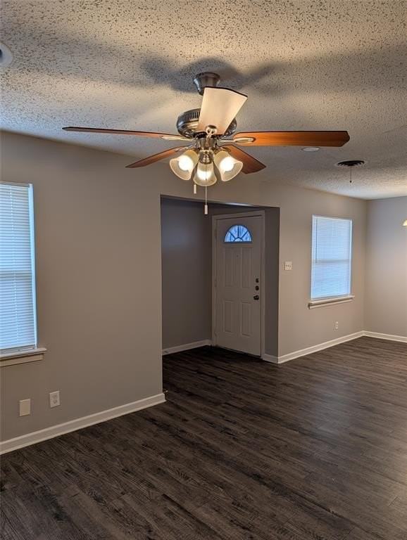 5325 Hensley Dr - Photo 4 of 19