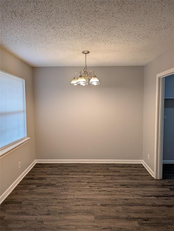 5325 Hensley Dr - Photo 6 of 19