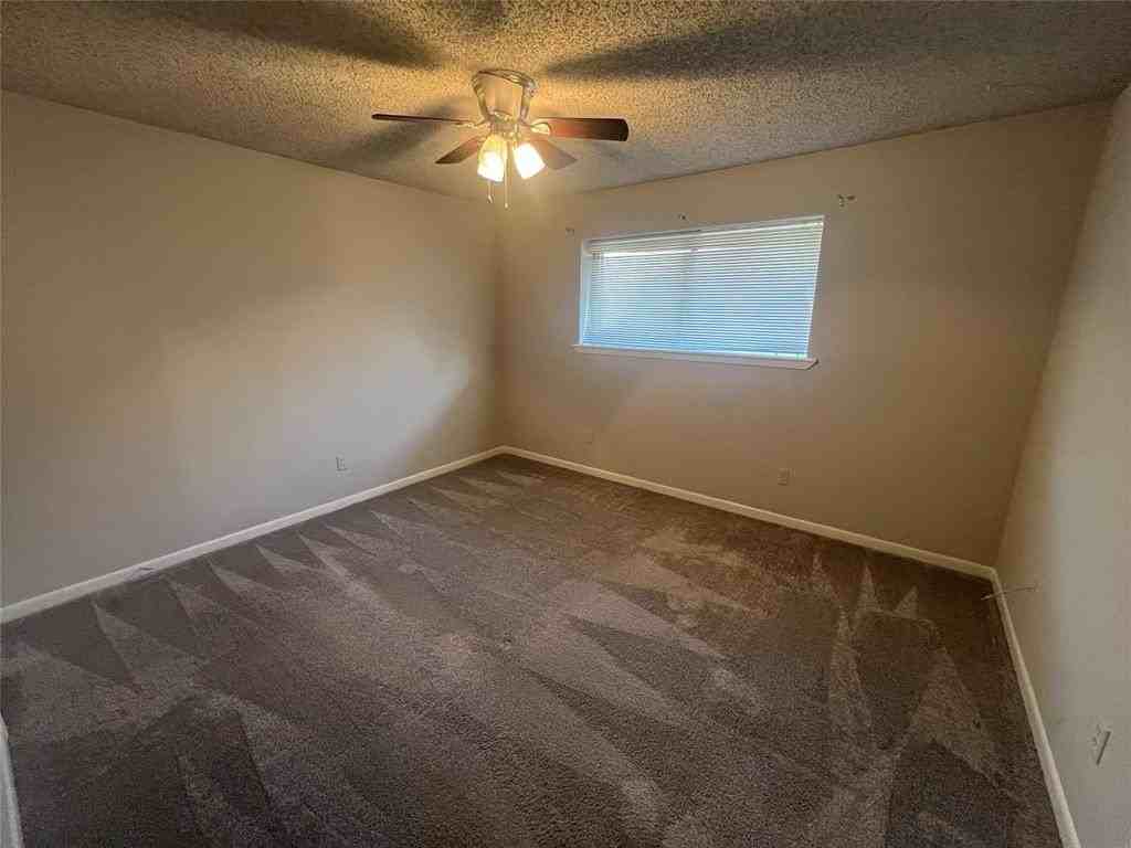 2301 N Woods St - Photo 7 of 8