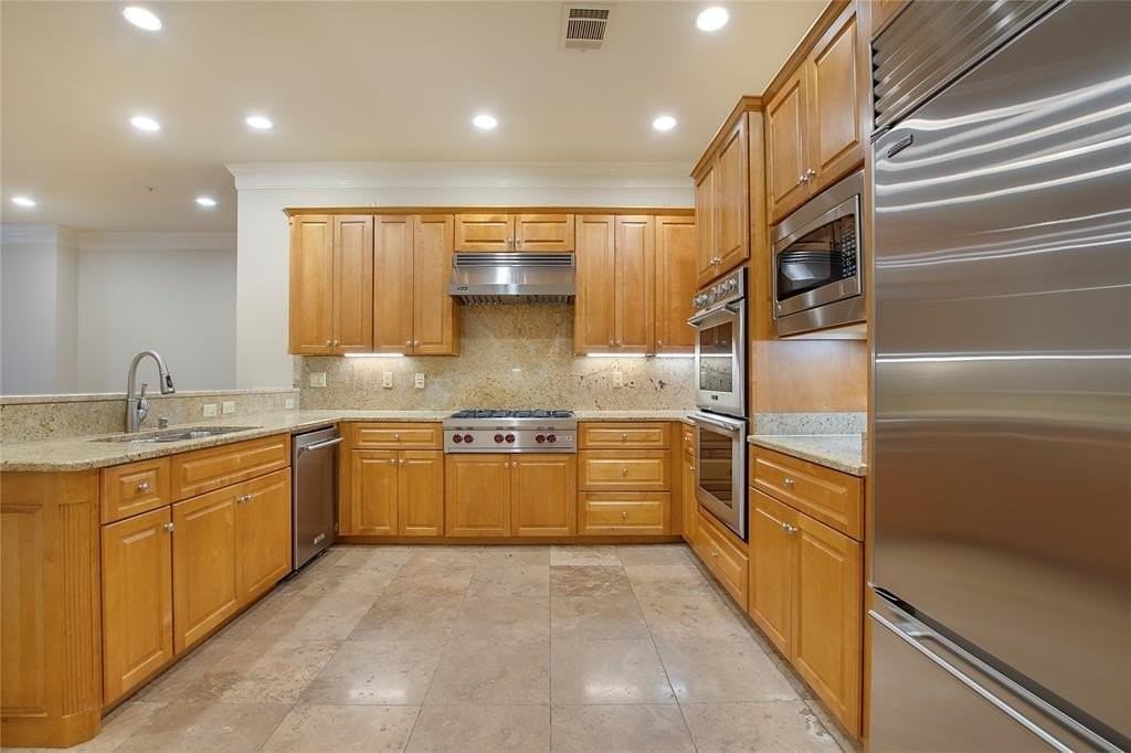 6505 Bandera Ave #1B - Photo 3 of 14