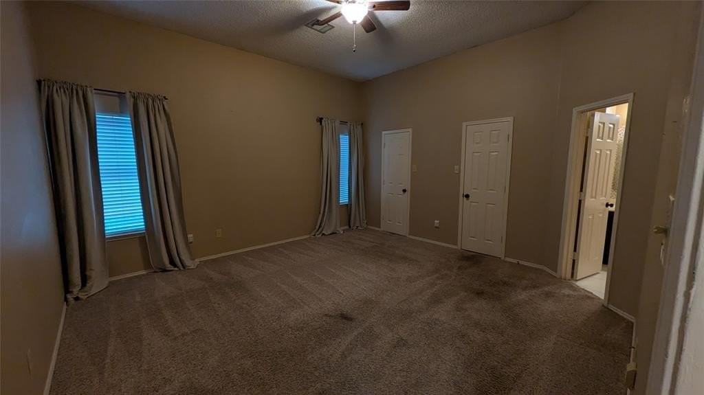 4924 Timberview Dr - Photo 3 of 12