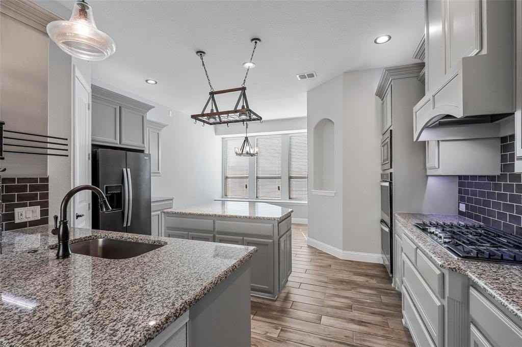 15105 Stargazer Dr - Photo 5 of 18