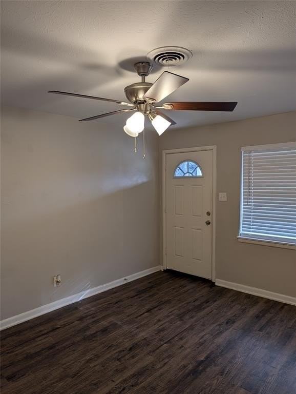 5553 Patton Dr - Photo 3 of 16