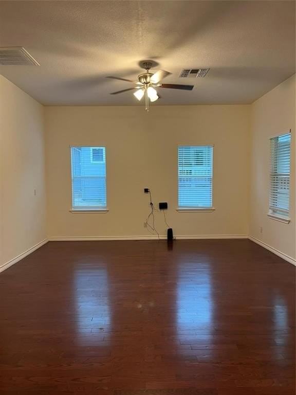 12046 Center St - Photo 3 of 19