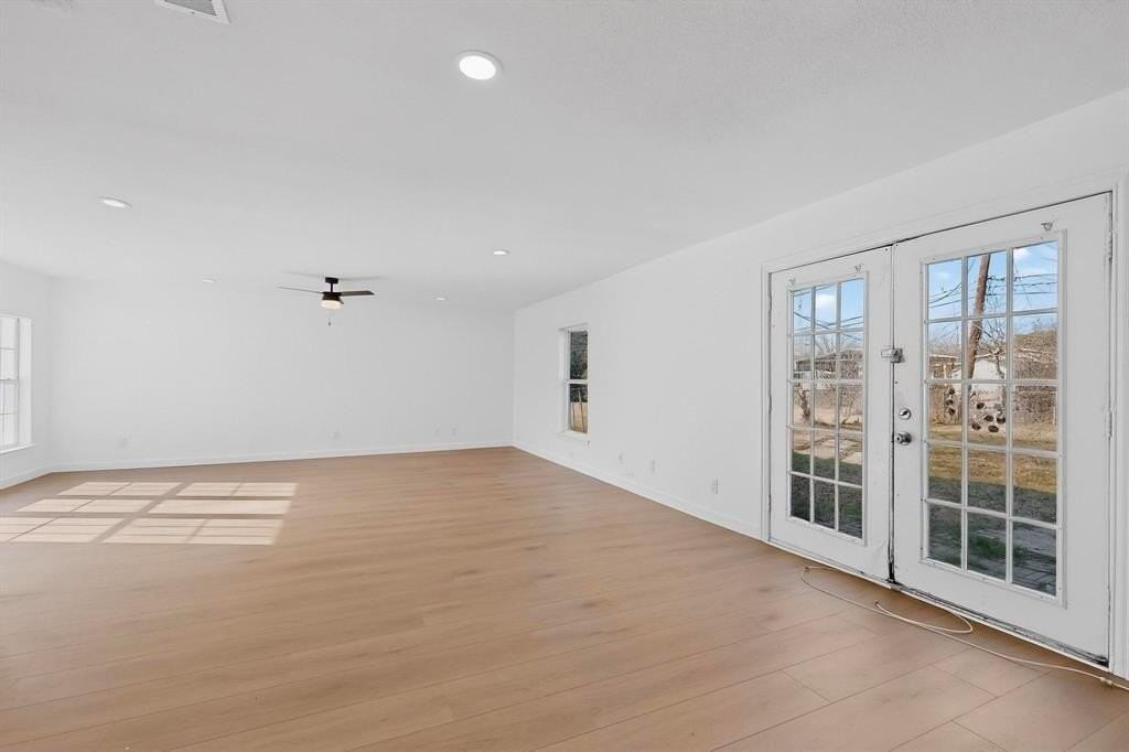 2321 Blyth Dr - Photo 6 of 18