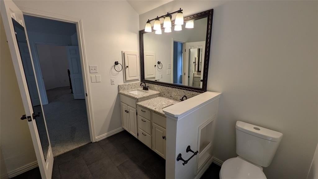 2313 Suntree Ln - Photo 6 of 12