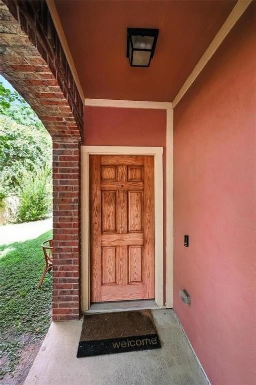 205 Corinna Ct - Photo 5 of 25