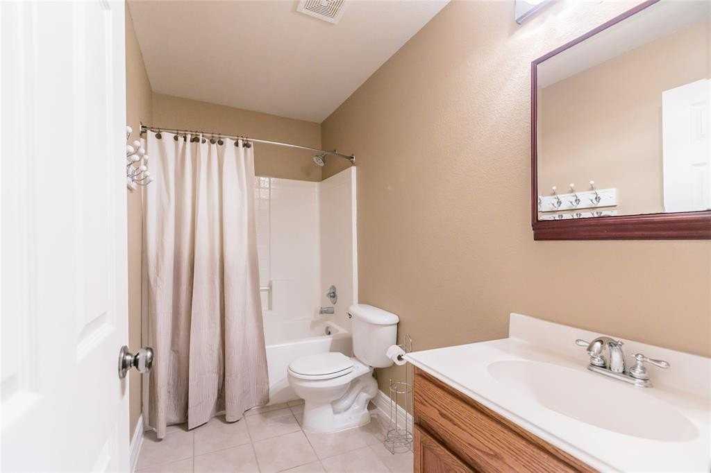 4529 Worchester Ln - Photo 7 of 10