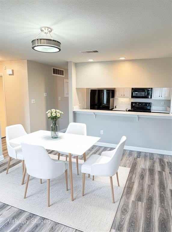 1730 Crest Point Dr - Photo 4 of 9