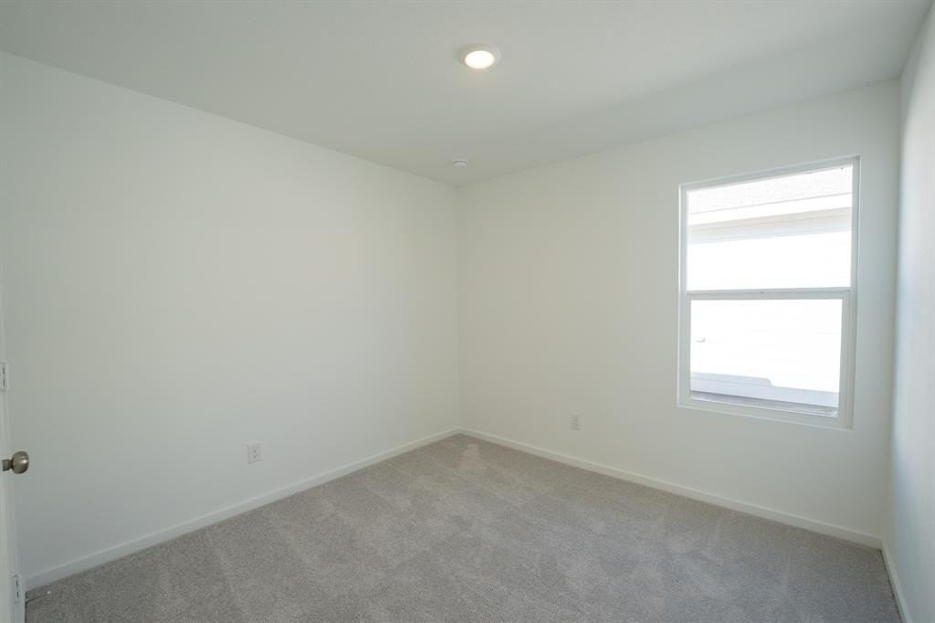 3905 Pontchartrain Pkwy - Photo 3 of 16