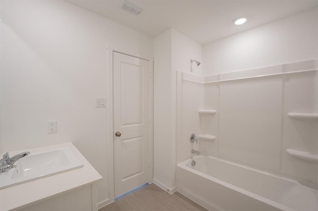 3905 Pontchartrain Pkwy - Photo 7 of 16