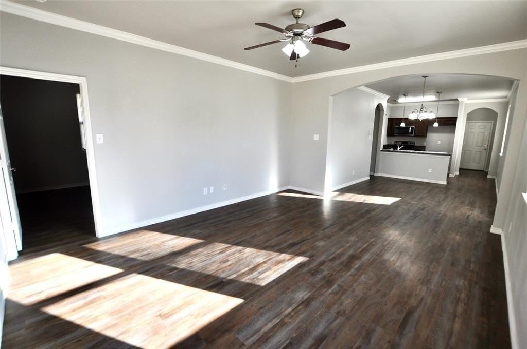 1106 Story Book Ln - Photo 4 of 14