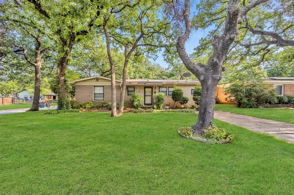 6324 Woodbine Dr - Photo 2 of 28