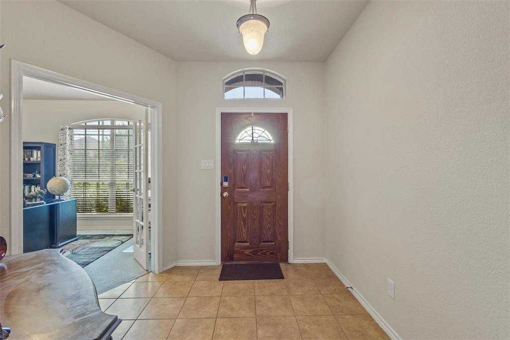 7709 Black Willow Ln - Photo 4 of 17