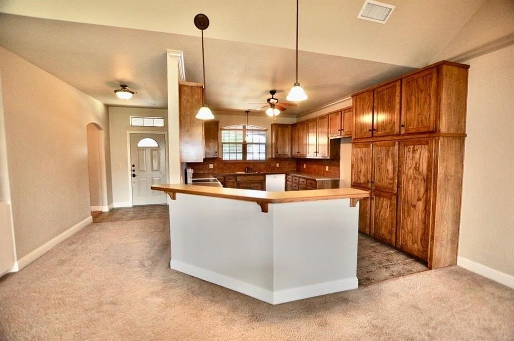 110 Rachel Rd - Photo 7 of 21