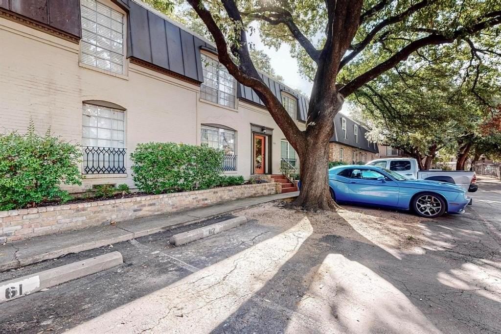 5220 Fleetwood Oaks Ave #210 - Photo 3 of 34