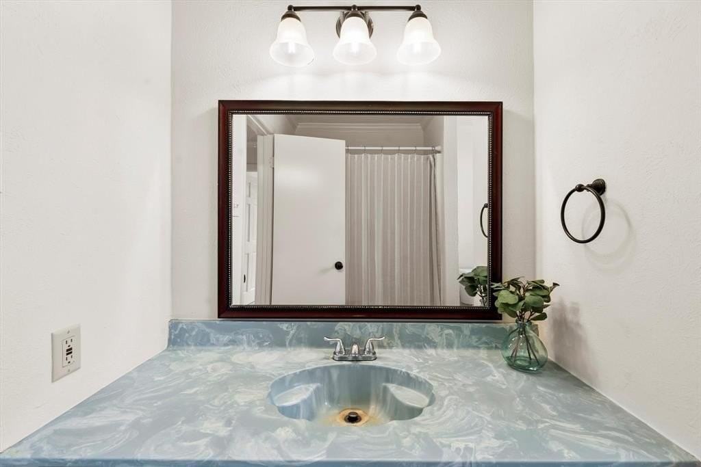 205 Westshore Dr - Photo 7 of 30