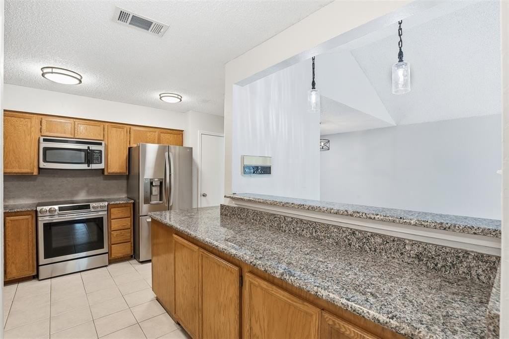 1611 Willow Ln - Photo 6 of 17