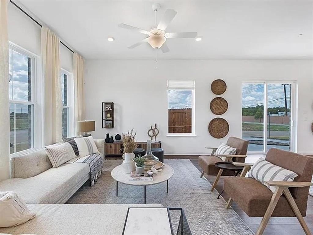 6200 Kings Path - Photo 2 of 14