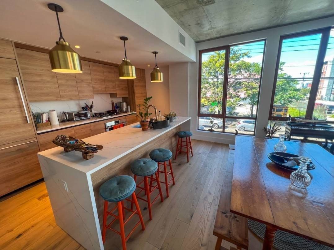 189 Conover St #2A - Photo 2 of 25