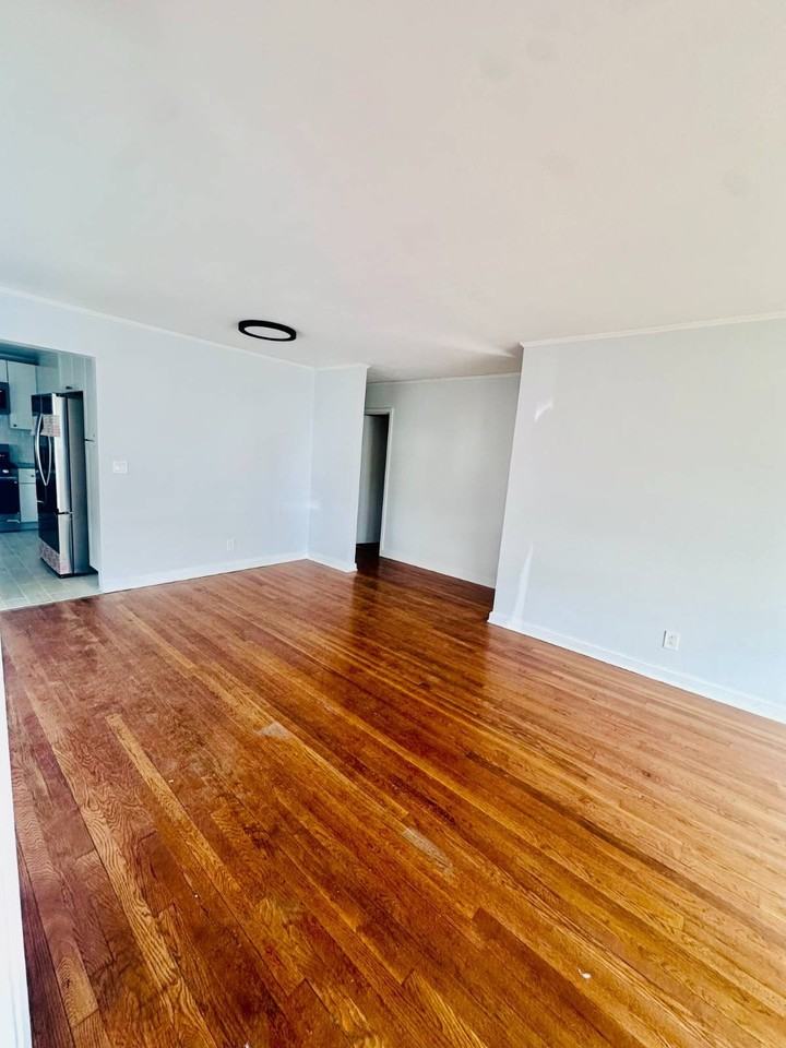 74 Bermuda St - Photo 4 of 33