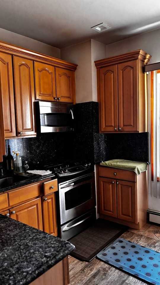 8608 144th St - Photo 4 of 11