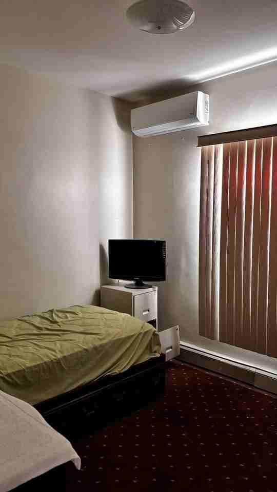 8608 144th St - Photo 6 of 11