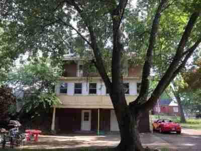 2815 12th NW St - Photo 2 of 10