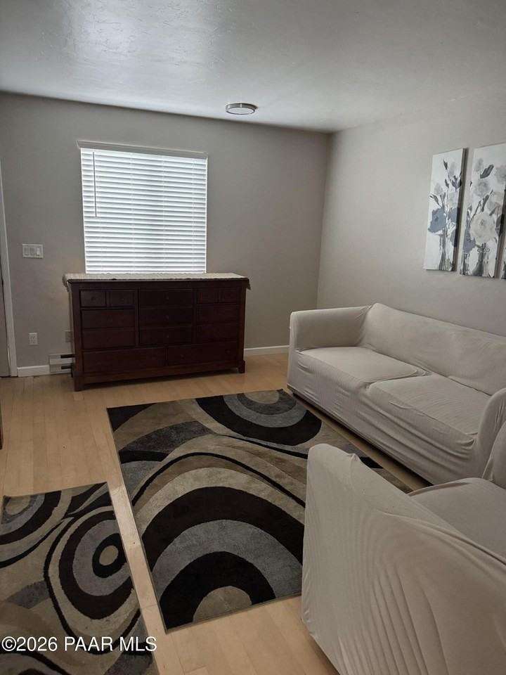 845 Sunset Ave Apt D #D - Photo 7 of 10