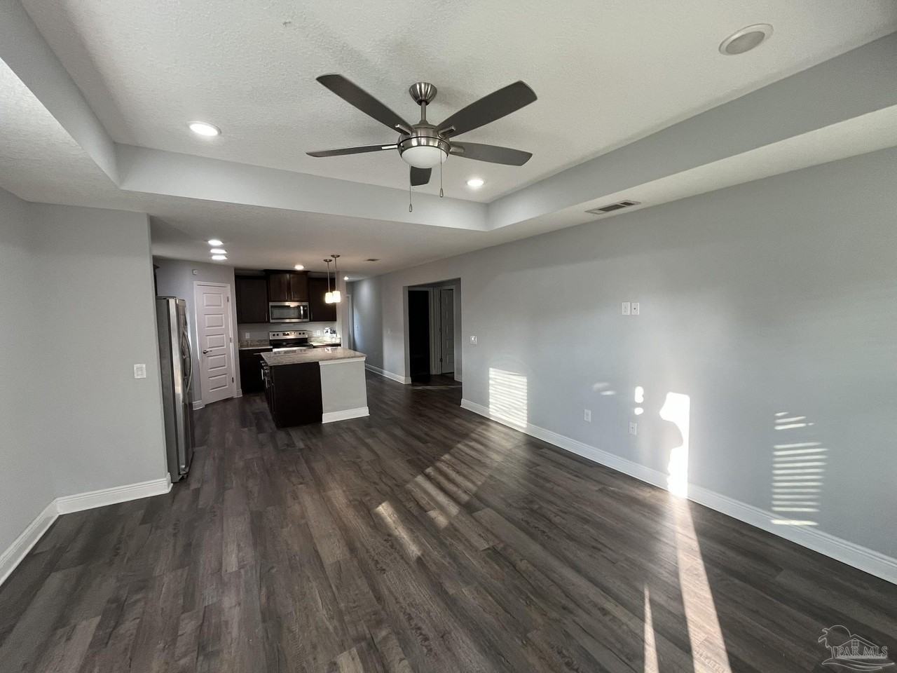 5370 Harmony Ln - Photo 3 of 30