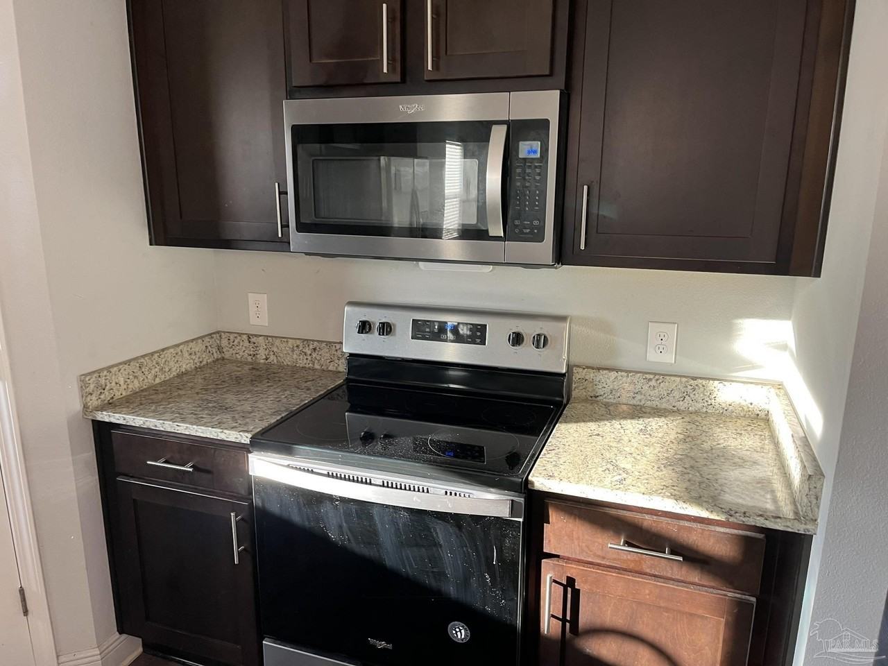 5370 Harmony Ln - Photo 7 of 30