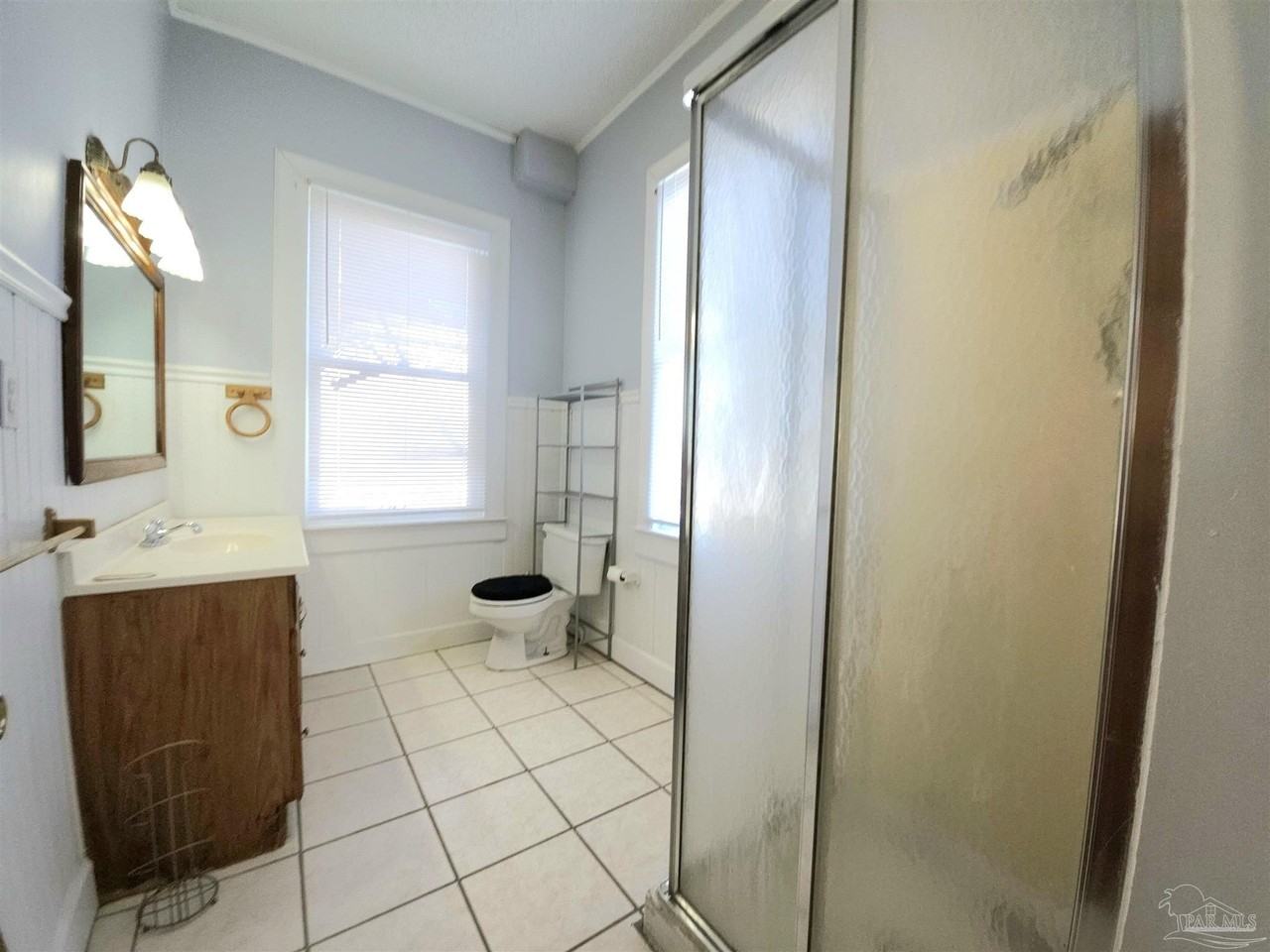 911 N Spring St #3 - Photo 3 of 13